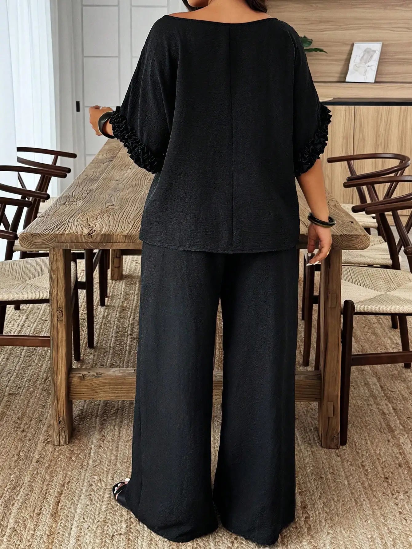 Plus Size Women Solid Color Round Neck Batwing Sleeve Top And Wide Leg Pants Casual 2 Piece Set