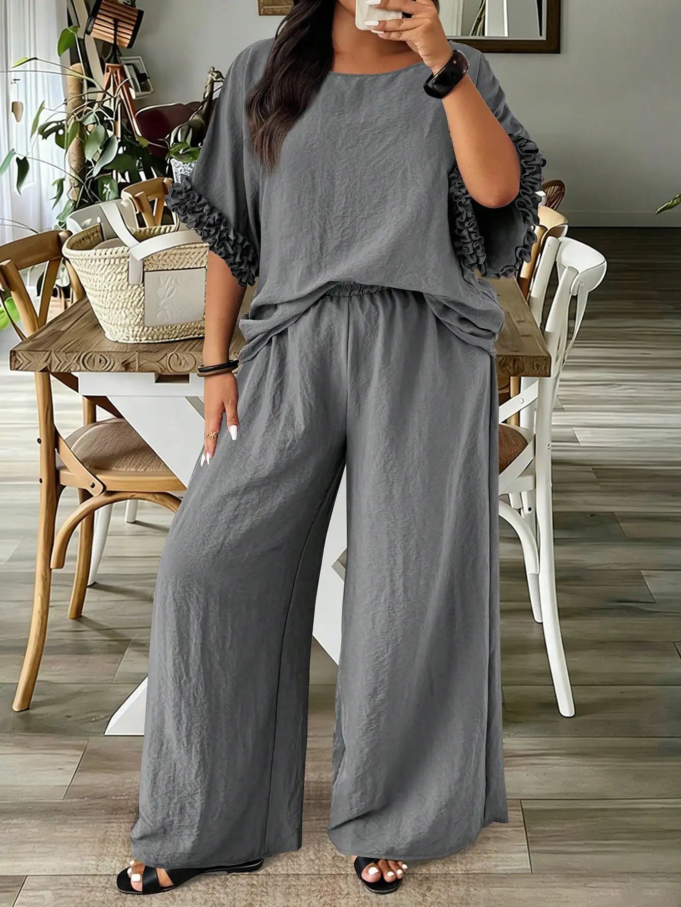 Plus Size Women Solid Color Round Neck Batwing Sleeve Top And Wide Leg Pants Casual 2 Piece Set