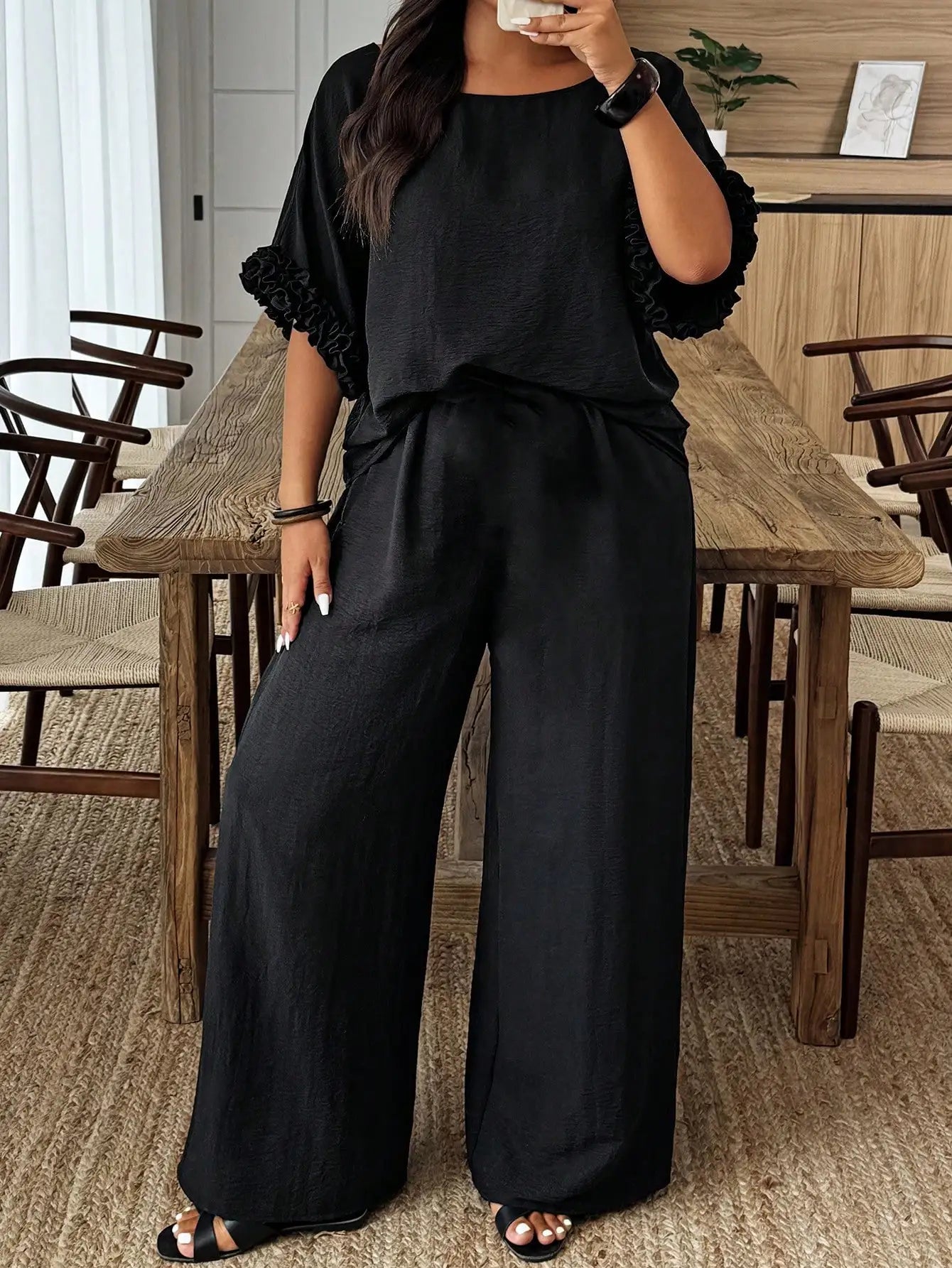 Plus Size Women Solid Color Round Neck Batwing Sleeve Top And Wide Leg Pants Casual 2 Piece Set