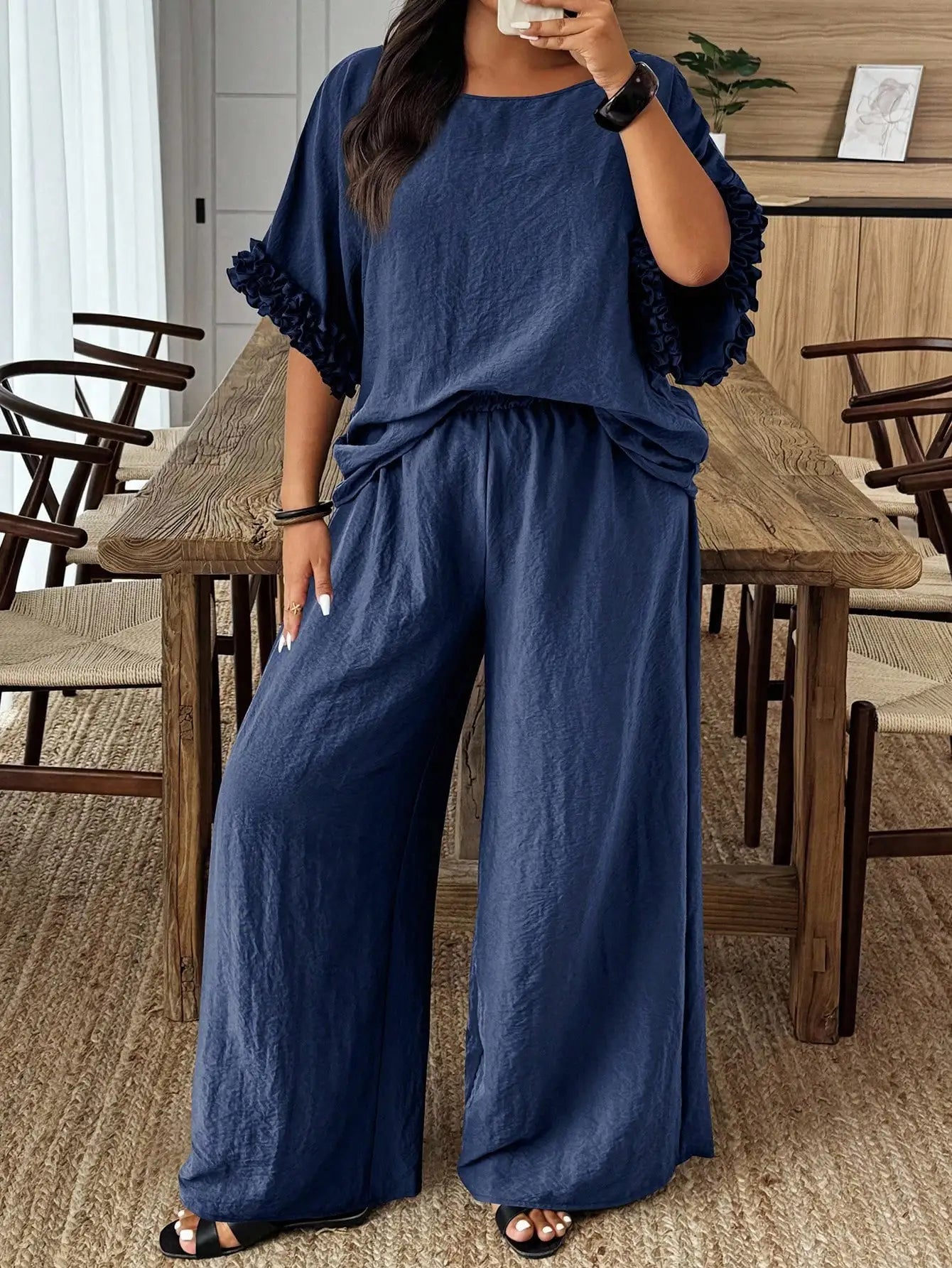 Plus Size Women Solid Color Round Neck Batwing Sleeve Top And Wide Leg Pants Casual 2 Piece Set