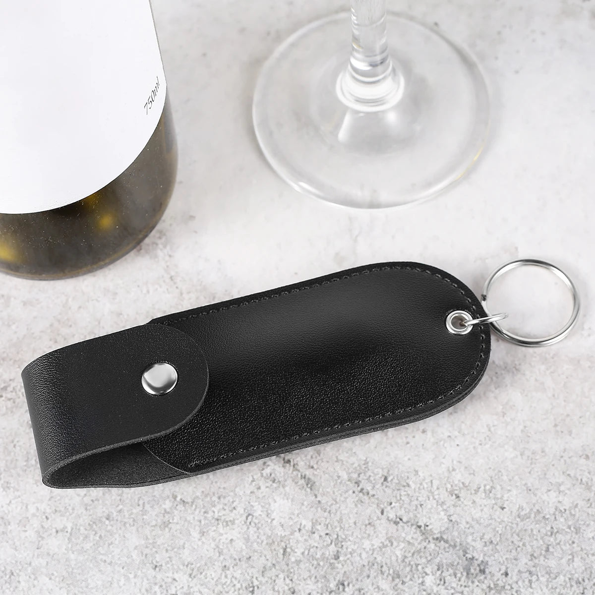 Pepper Spray Pouch PU Leather Mini Portable Pepper Spray Holder Self Defense Spray Holder Keychain Climbing Ladies Security